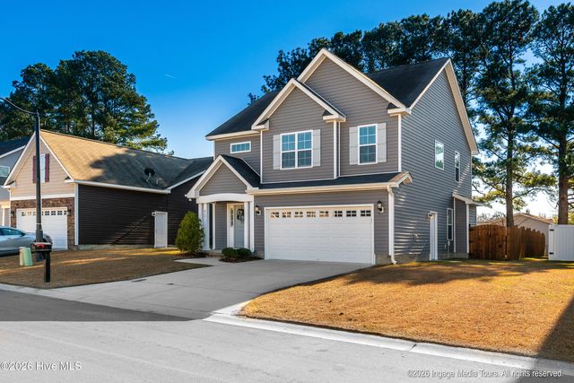 825 Jade Lane, Winterville, NC 28590