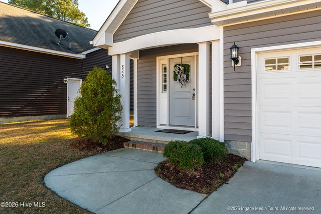 825 Jade Lane, Winterville, NC 28590