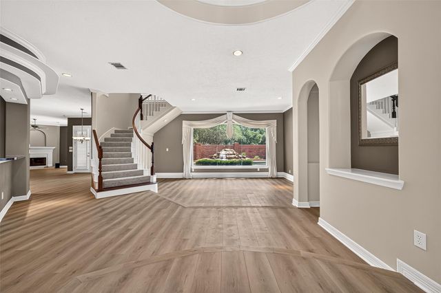 63 Harbor View Drive, Sugar Land, TX 77479