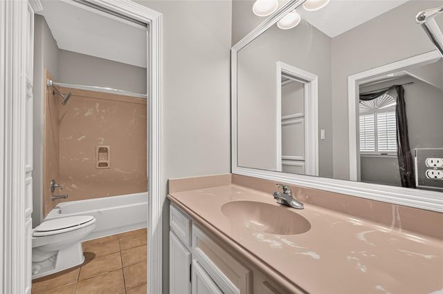 63 Harbor View Drive, Sugar Land, TX 77479
