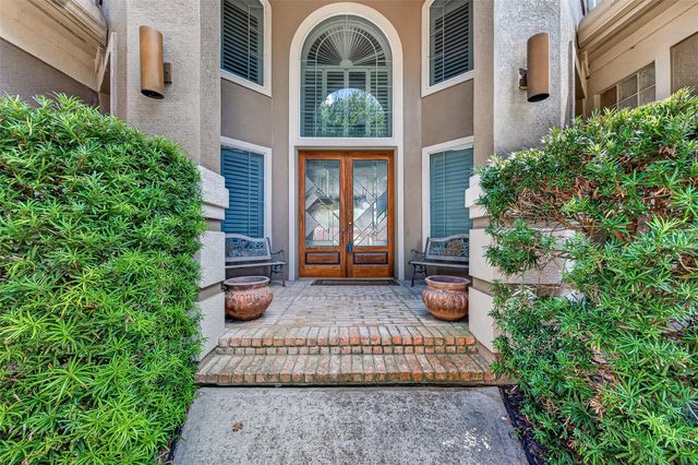 63 Harbor View Drive, Sugar Land, TX 77479