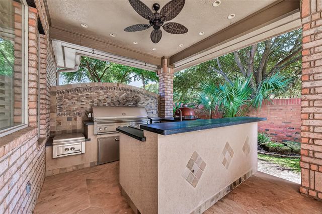 63 Harbor View Drive, Sugar Land, TX 77479