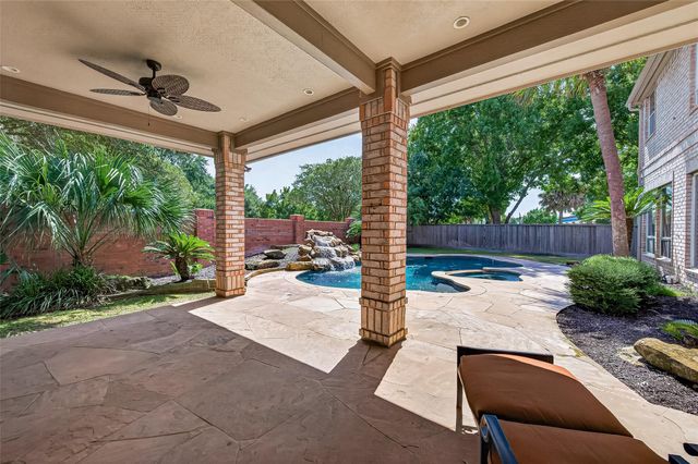 63 Harbor View Drive, Sugar Land, TX 77479
