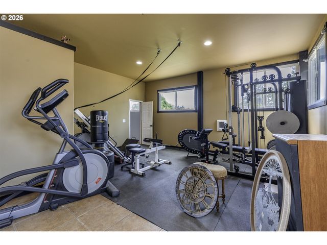 12120 Sw TONQUIN Rd, Sherwood, OR 97140