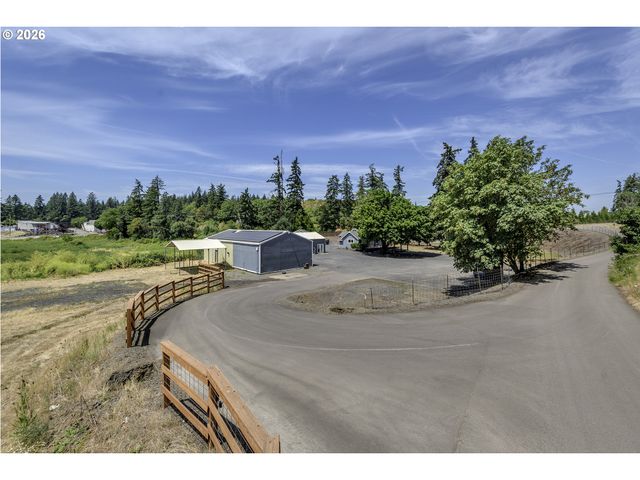 12120 Sw TONQUIN Rd, Sherwood, OR 97140