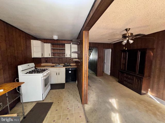 519 S 4TH ST, Darby, PA 19023