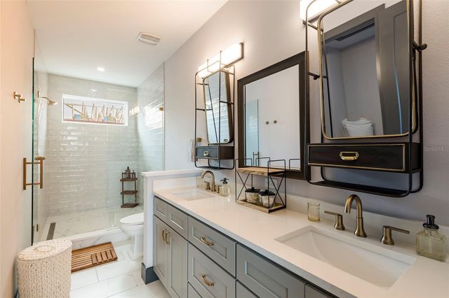 33 29TH STREET N, St Petersburg, FL 33713