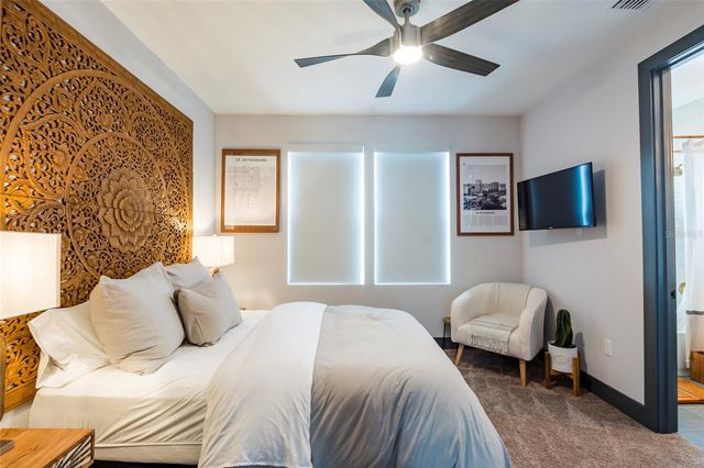 33 29TH STREET N, St Petersburg, FL 33713