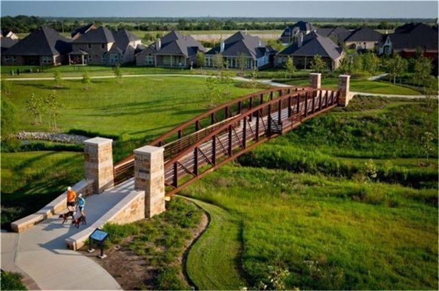 5722 Logan Ridge Lane, Fulshear, TX 77441