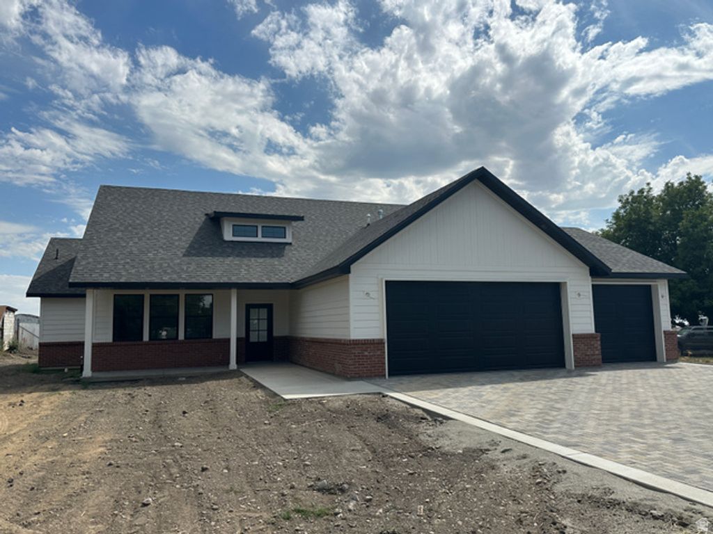 295 W CENTER ST, Willard, UT 84340