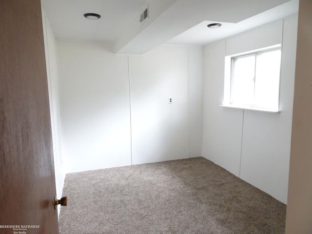 11027 Dill Court, Sterling Heights, MI 48312