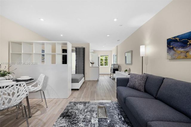 1241 14th St 4, Miami Beach, FL 33139