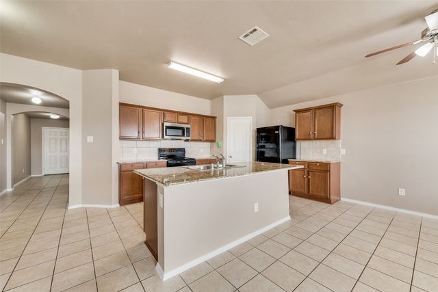 1013 Quartz Trail, Princeton, TX 75407