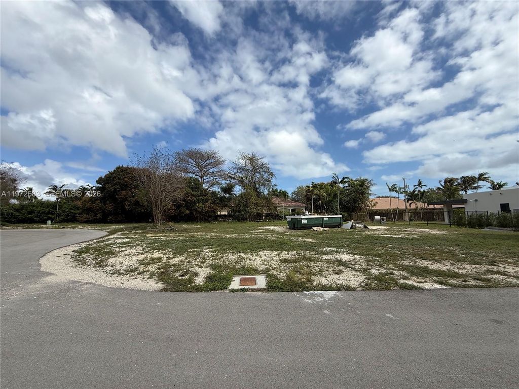 12641 SW 93rd Ct, Miami, FL 33176