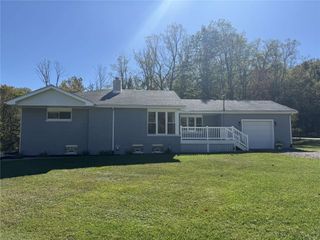 104 Solomon Temple Rd, Unity Twp, PA 15650