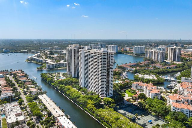 2000 ISLAND Boulevard 903, Aventura, FL 33160