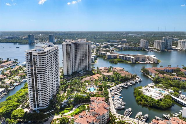 2000 ISLAND Boulevard 903, Aventura, FL 33160