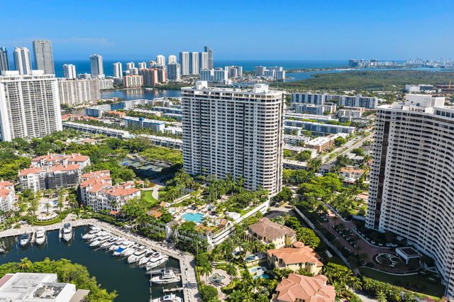 2000 ISLAND Boulevard 903, Aventura, FL 33160