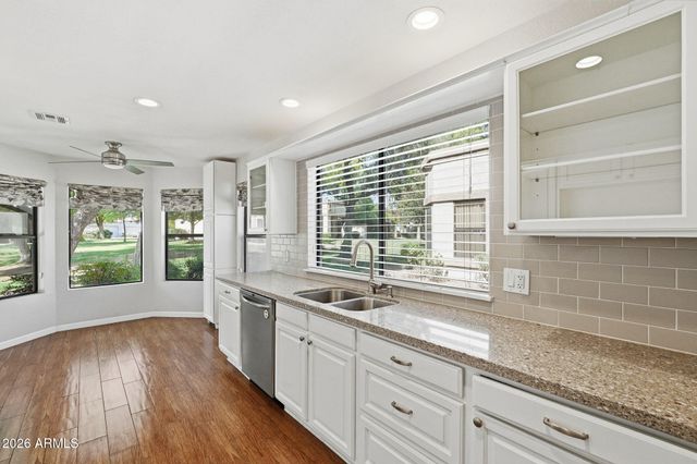 9118 W Taro Lane, Peoria, AZ 85382