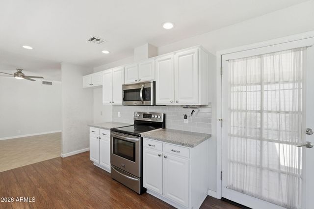 9118 W Taro Lane, Peoria, AZ 85382