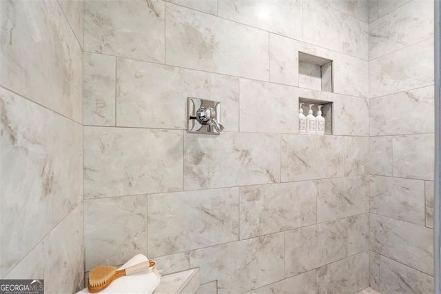 1330 Lakeshore Circle, Gainesville, GA 30501