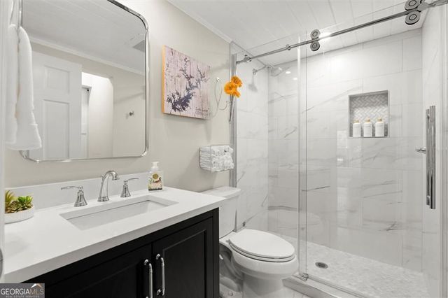 1330 Lakeshore Circle, Gainesville, GA 30501