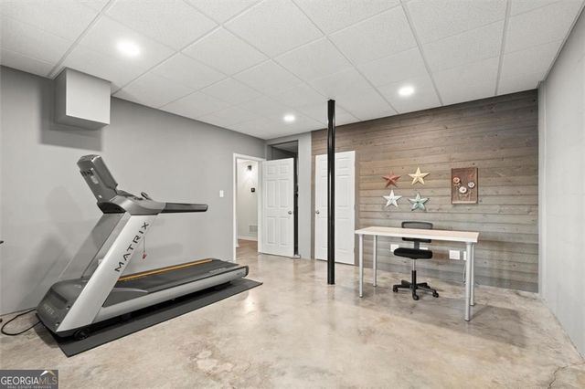 1330 Lakeshore Circle, Gainesville, GA 30501