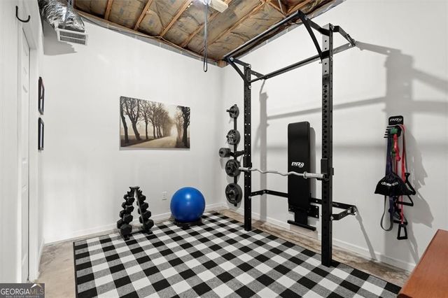 1330 Lakeshore Circle, Gainesville, GA 30501