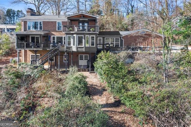 1330 Lakeshore Circle, Gainesville, GA 30501