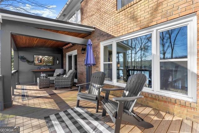 1330 Lakeshore Circle, Gainesville, GA 30501