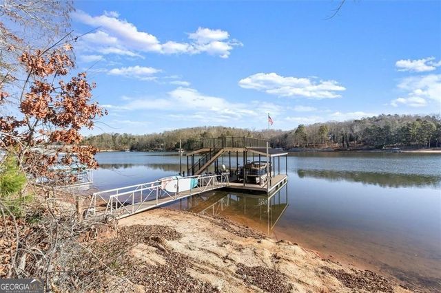 1330 Lakeshore Circle, Gainesville, GA 30501