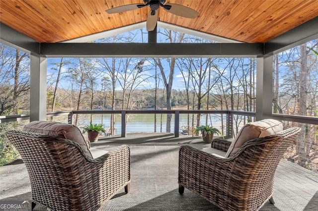 1330 Lakeshore Circle, Gainesville, GA 30501