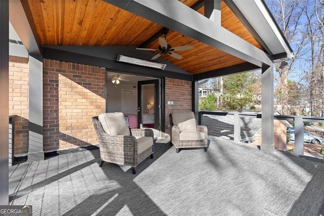 1330 Lakeshore Circle, Gainesville, GA 30501