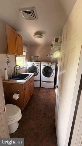 2928 NEW HANOVER SQUARE RD, Gilbertsville, PA 19525