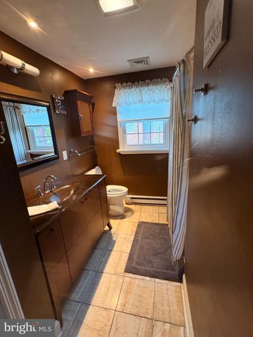 2928 NEW HANOVER SQUARE RD, Gilbertsville, PA 19525