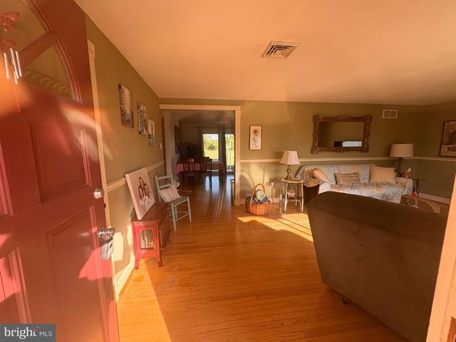 2928 NEW HANOVER SQUARE RD, Gilbertsville, PA 19525