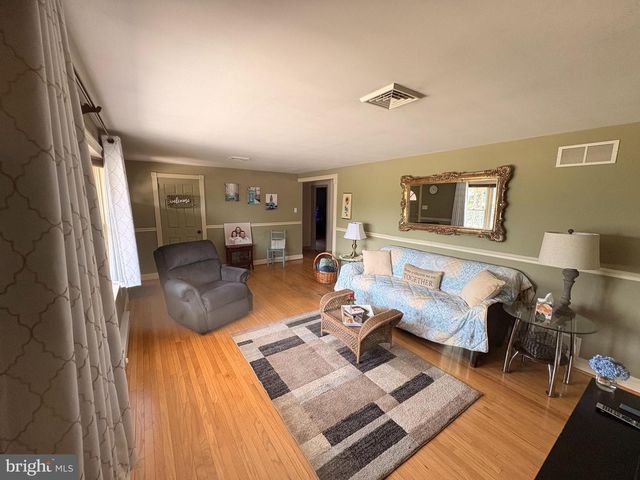 2928 NEW HANOVER SQUARE RD, Gilbertsville, PA 19525