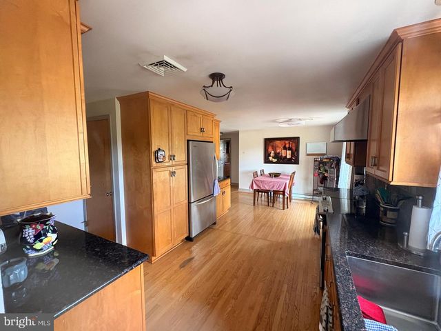 2928 NEW HANOVER SQUARE RD, Gilbertsville, PA 19525