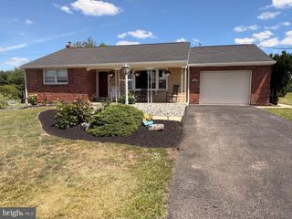2928 NEW HANOVER SQUARE RD, Gilbertsville, PA 19525