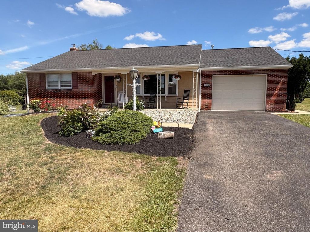 2928 NEW HANOVER SQUARE RD, Gilbertsville, PA 19525