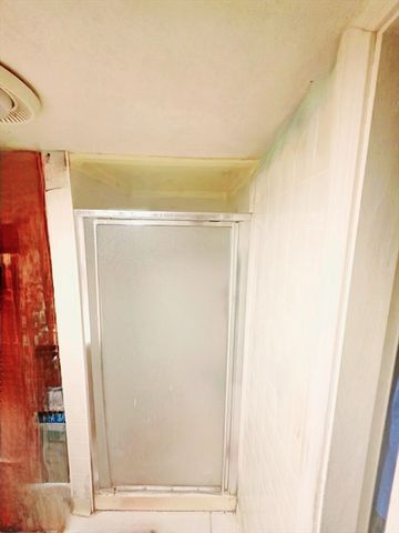 9 Hill St, Taunton, MA 02780