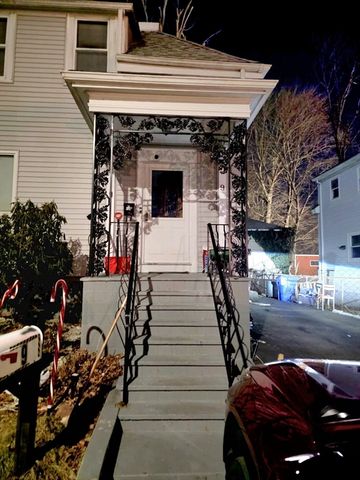 9 Hill St, Taunton, MA 02780