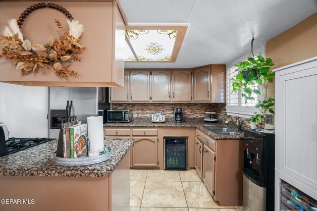 3012 SYLVAN LAKE Place, El Paso, TX 79936