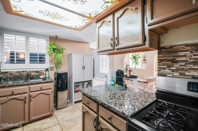 3012 SYLVAN LAKE Place, El Paso, TX 79936