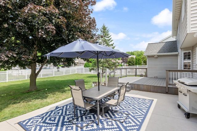2645 ENGLEWOOD ROAD, Green Bay, WI 54311