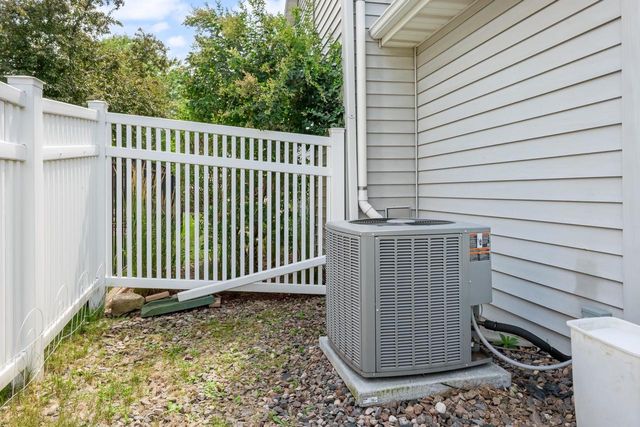 2645 ENGLEWOOD ROAD, Green Bay, WI 54311
