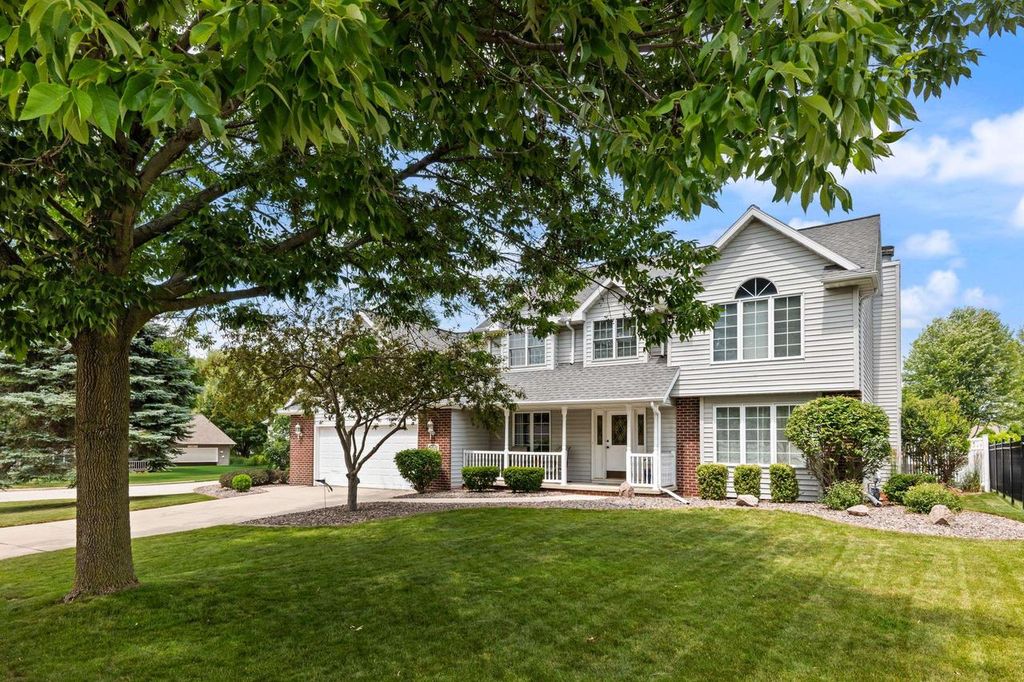 2645 ENGLEWOOD ROAD, Green Bay, WI 54311