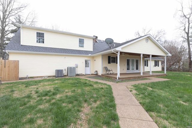 2901 Orchard Road, Evansville, IN 47720