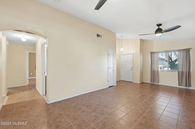 7057 S Pebble Shore Drive, Tucson, AZ 85757