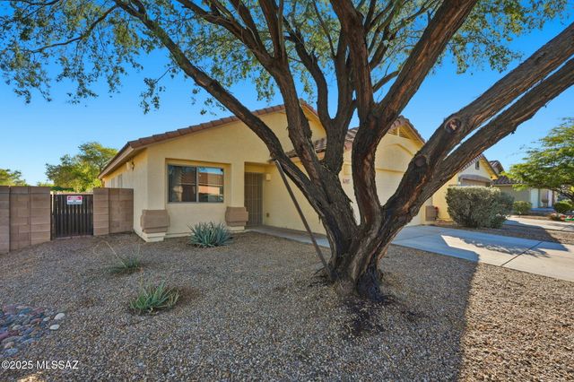 7057 S Pebble Shore Drive, Tucson, AZ 85757